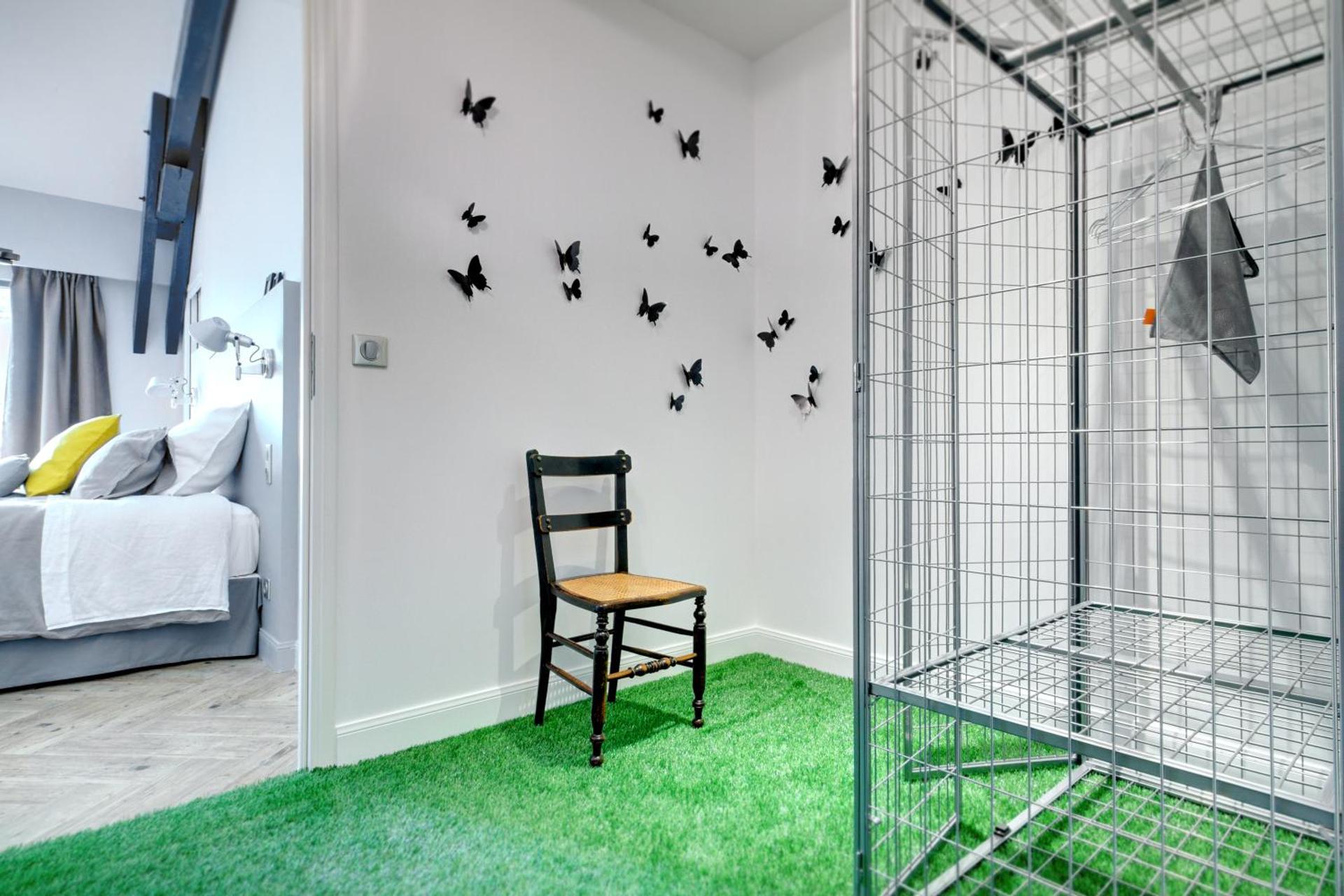 Photo of the whole room