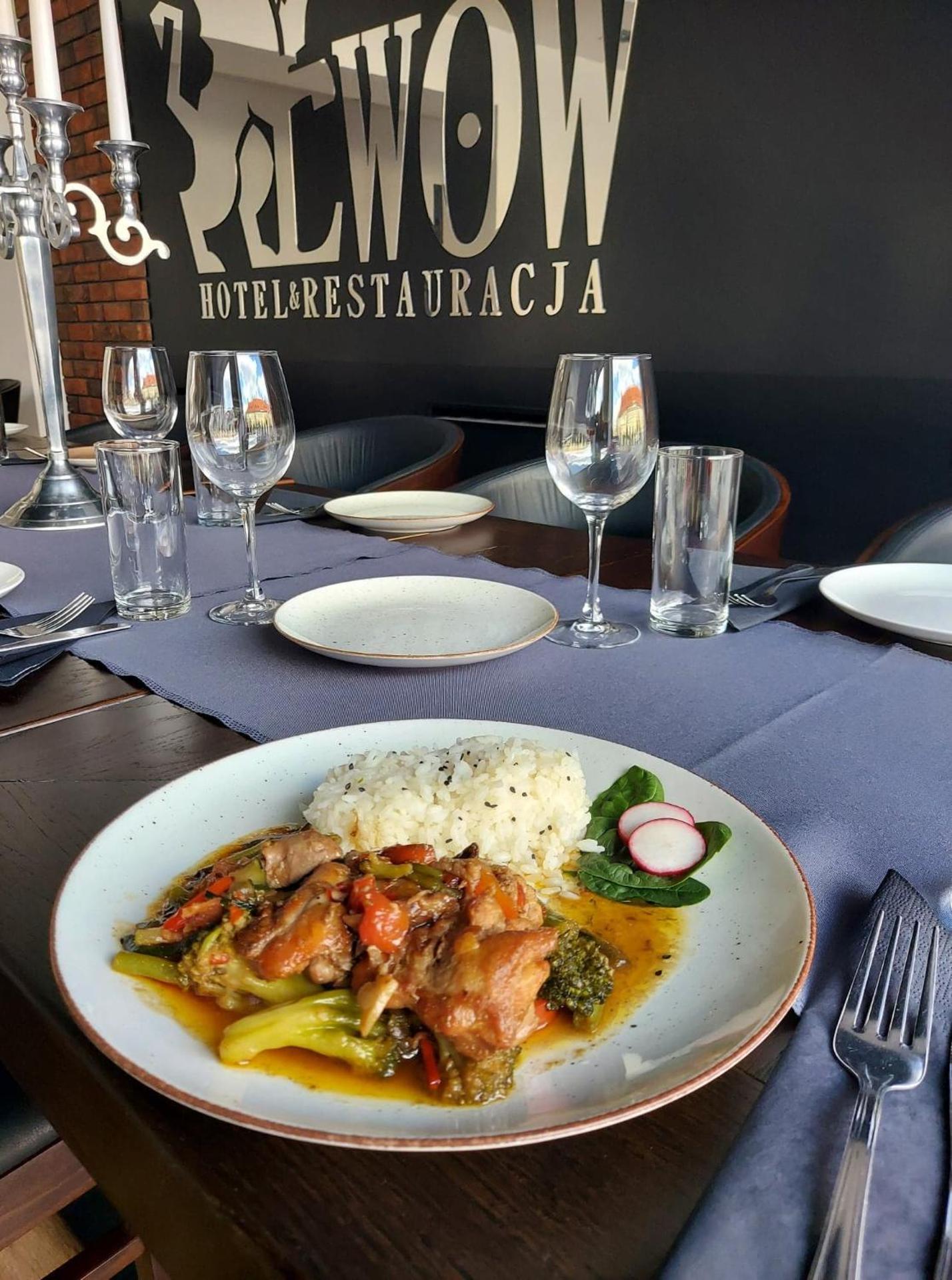 Restaurant/places to eat