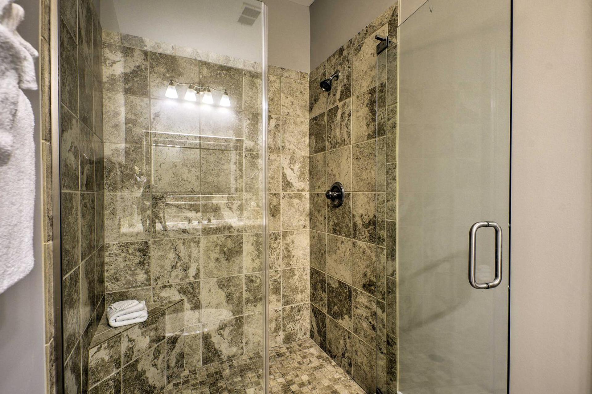 Resort Perks and Pools Townhome By Barefoot Landing