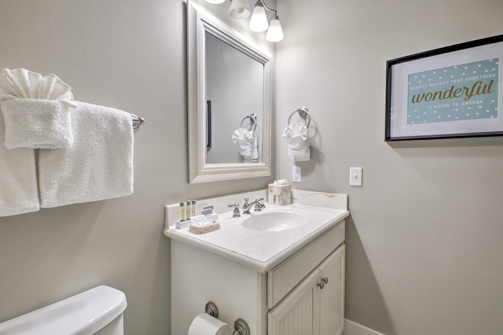 Resort Perks and Pools Townhome By Barefoot Landing