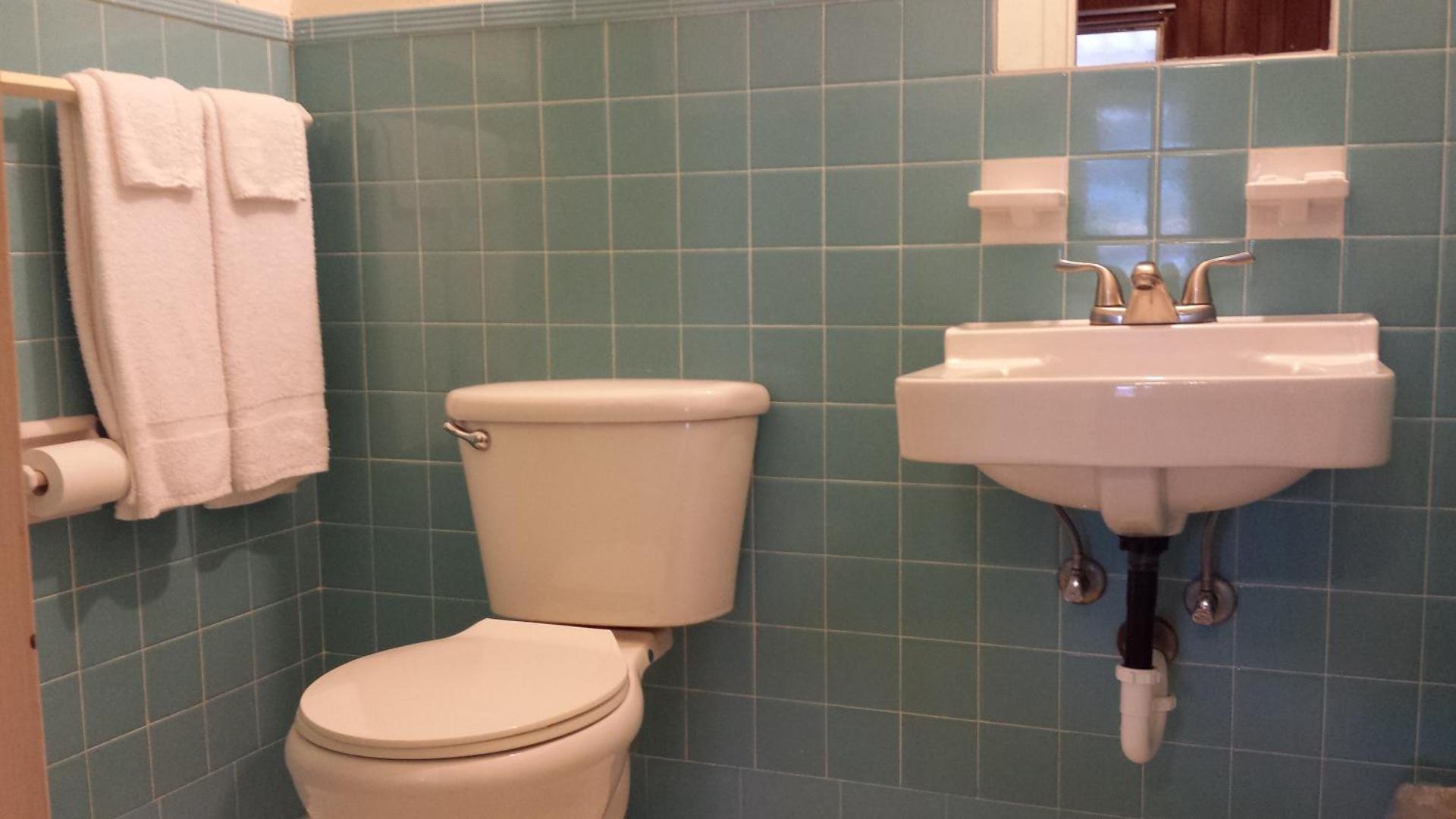 Deluxe King Room - Non Smoking