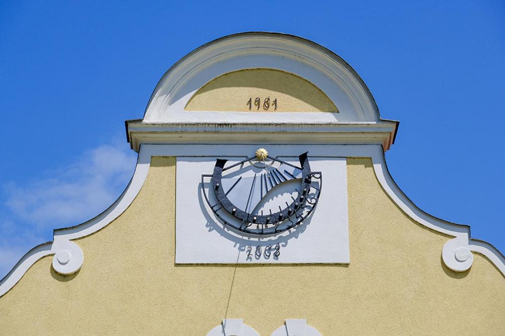 Property logo or sign