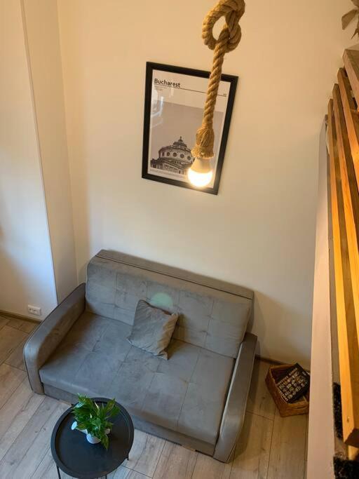 Charming 1937 #Victory Avenue