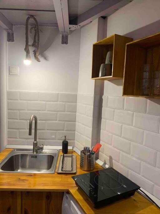 Charming 1937 #Victory Avenue