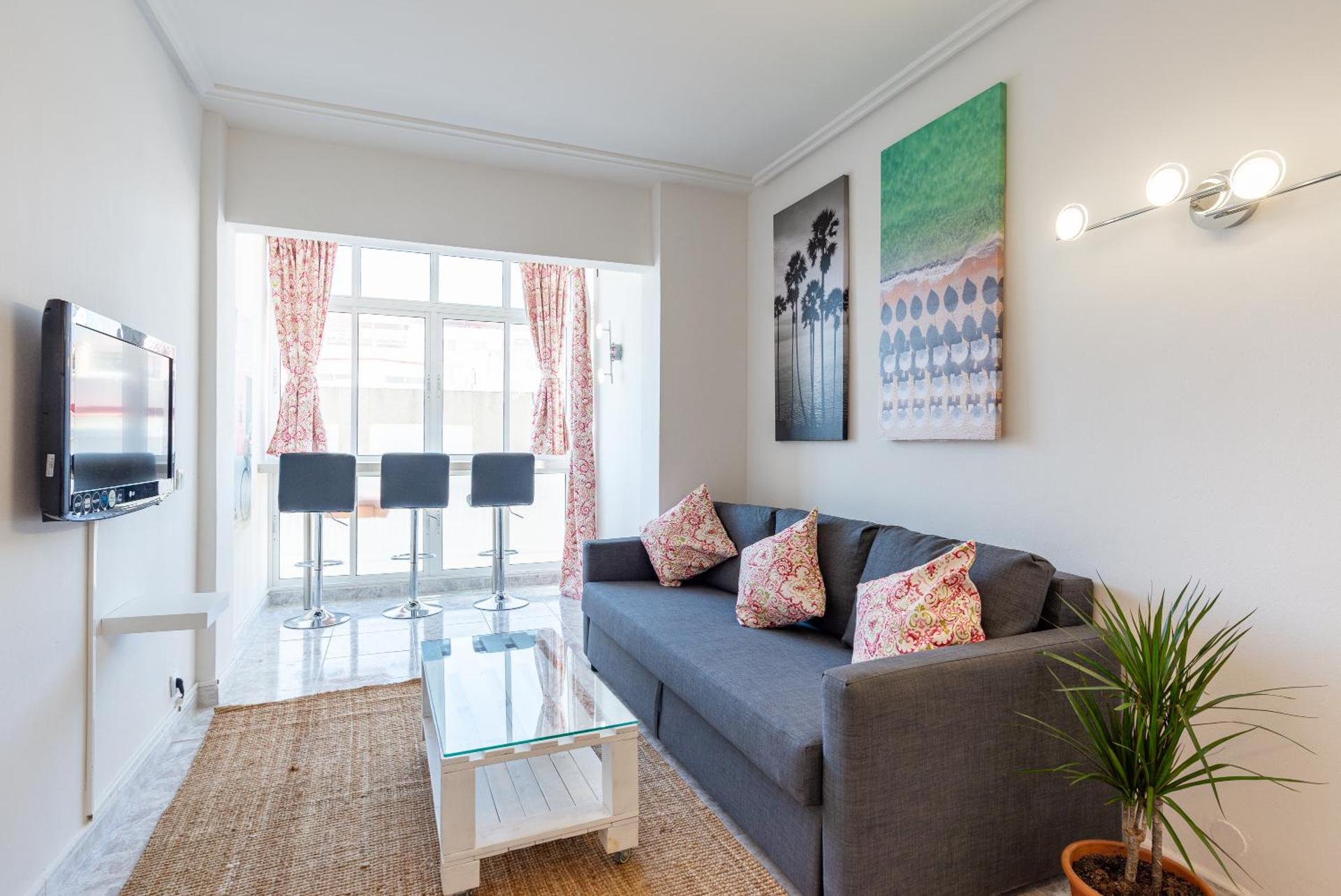 Steps away from the sand/ Malagueta beach