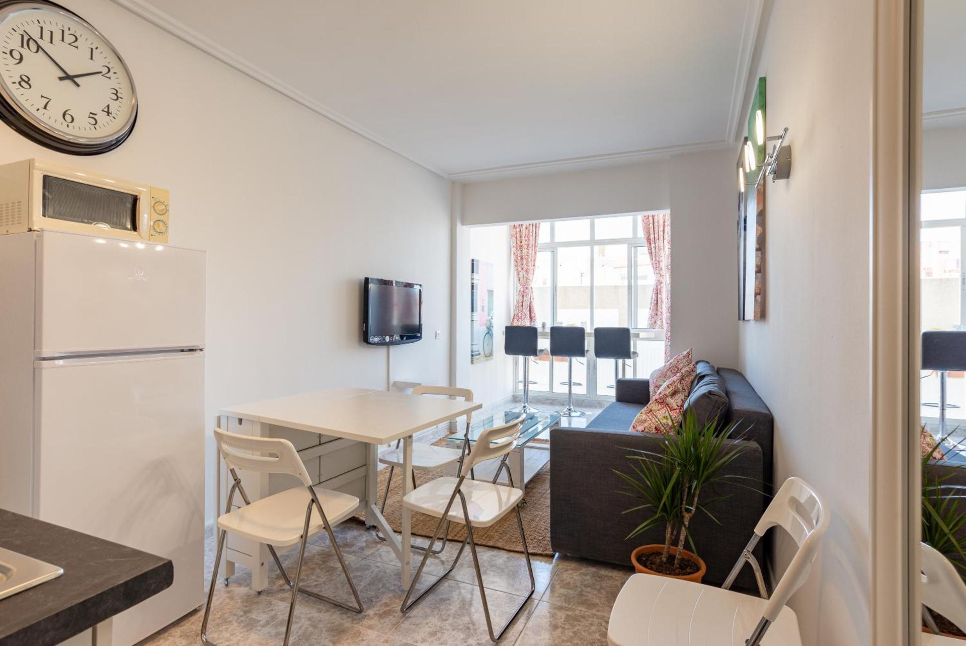 Steps away from the sand/ Malagueta beach