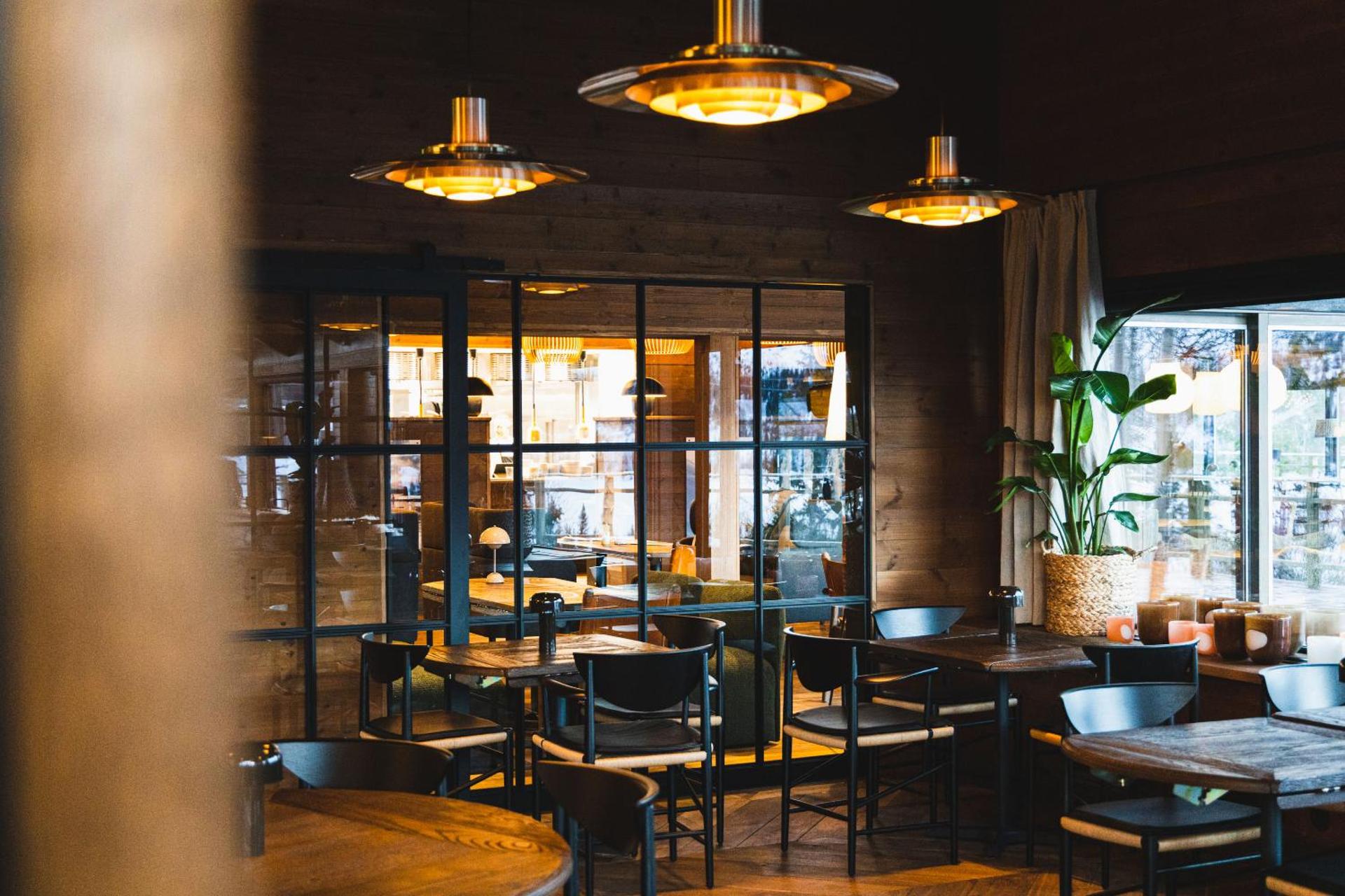 Restaurant/places to eat