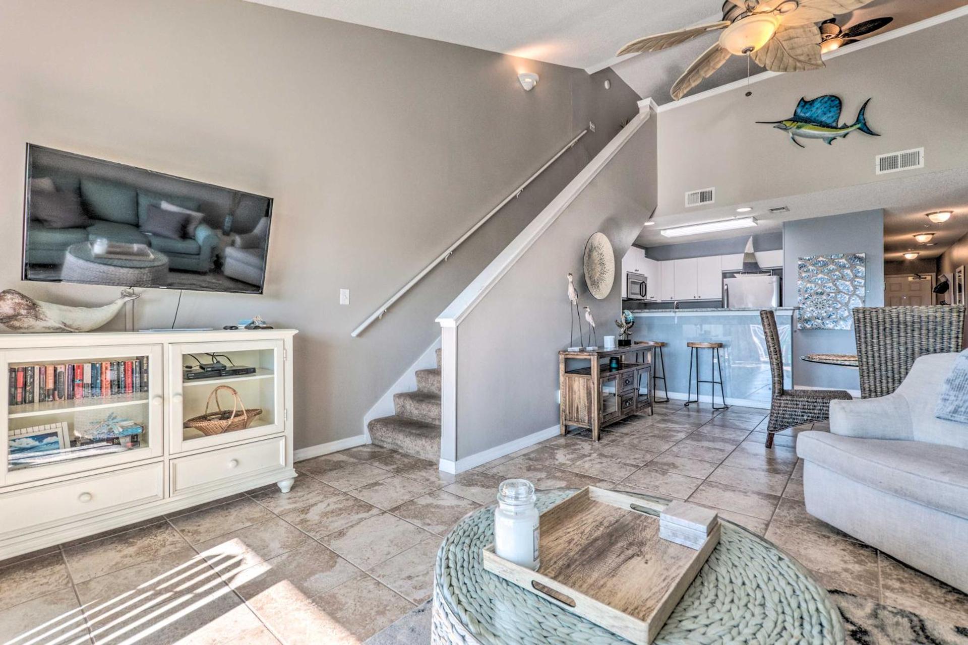 Well-Appointed Family Condo on Miramar Beach!