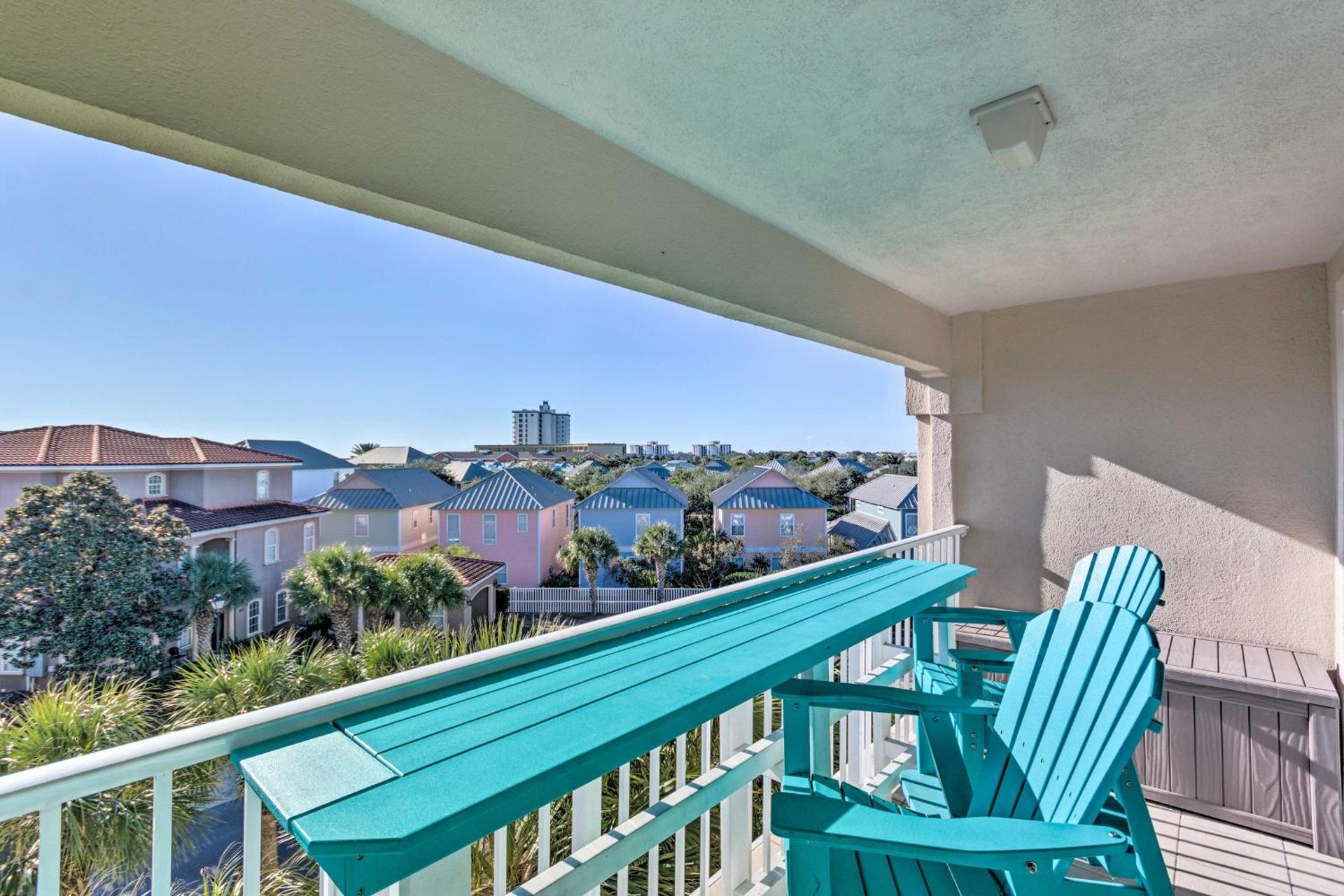 Well-Appointed Family Condo on Miramar Beach!
