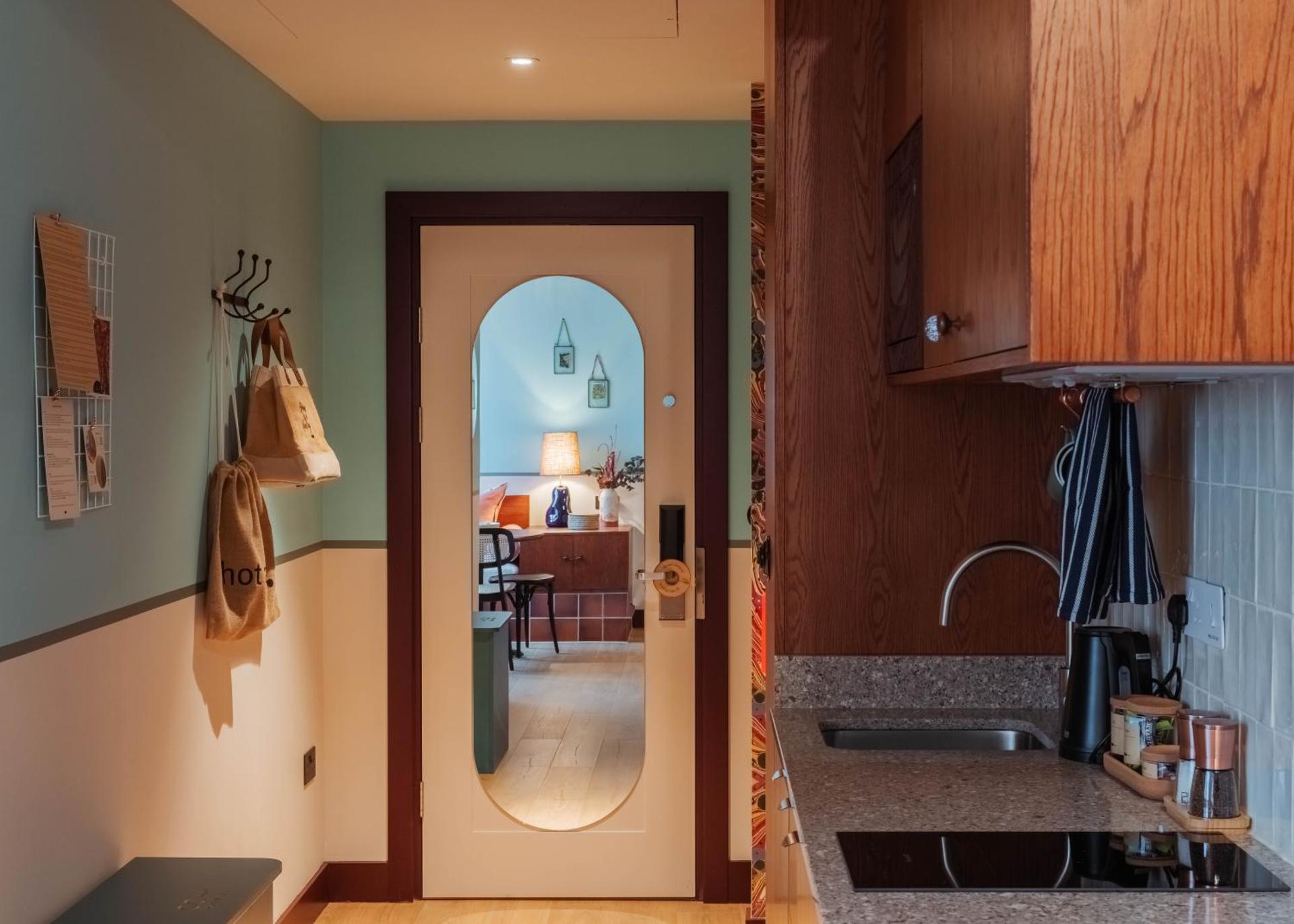 Kitchen or kitchenette