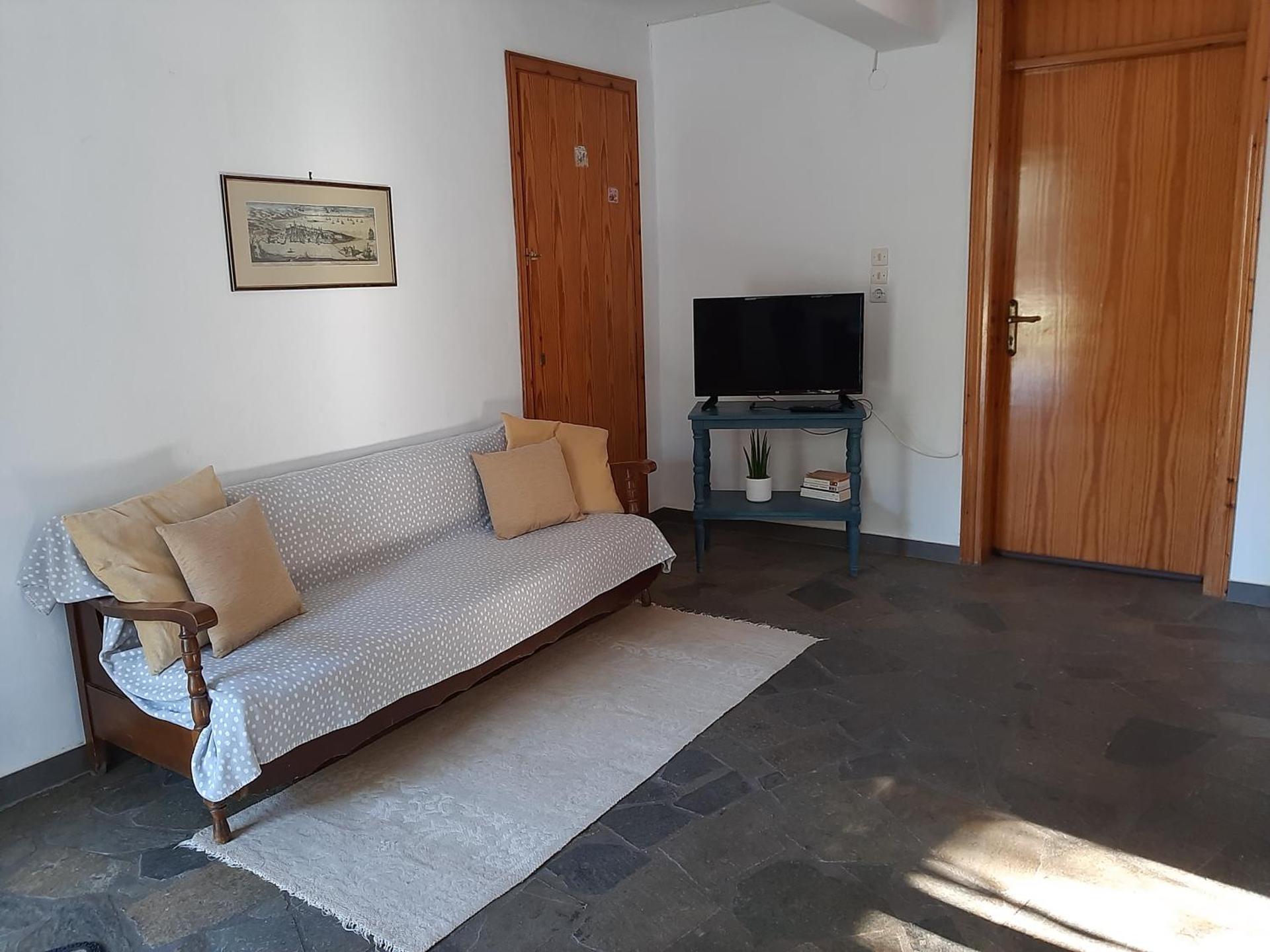 Σπίτι σε ελαιώνα, house in an olive grove