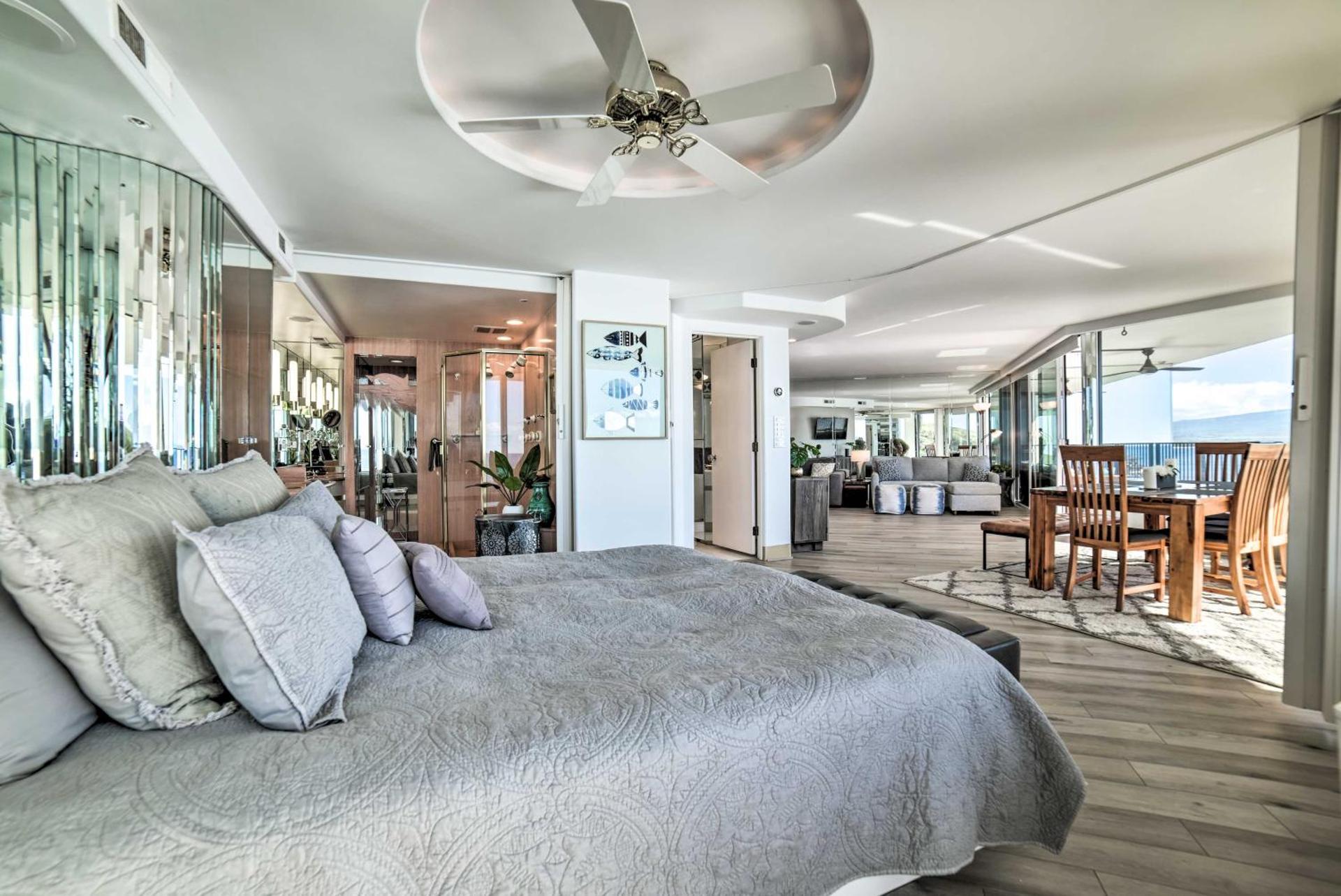 Luxurious Maui Getaway with Panoramic Ocean Views!