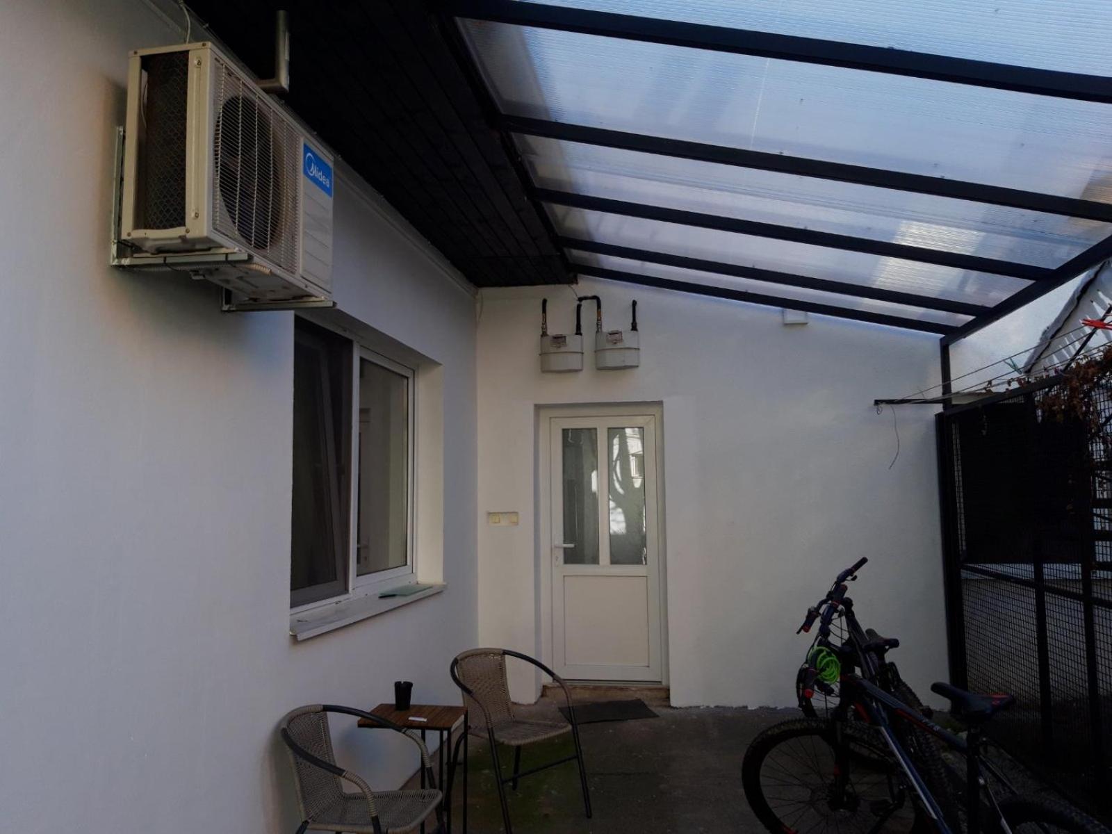 Inner courtyard view