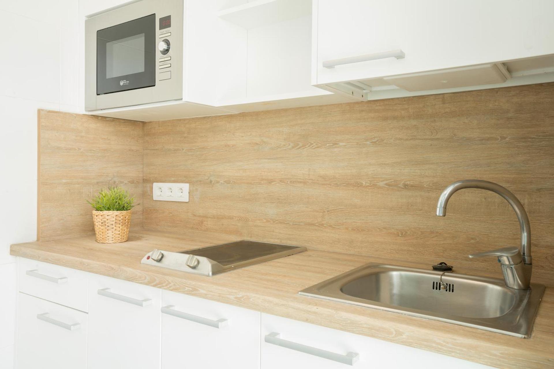 Kitchen or kitchenette