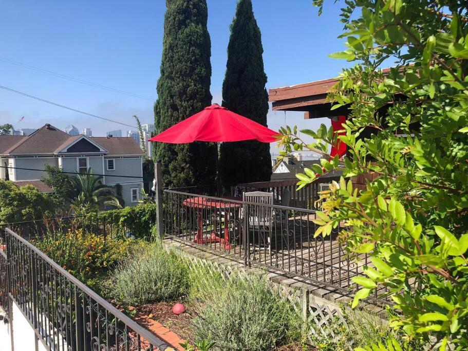 Spacious Guest Suite Amazing Location