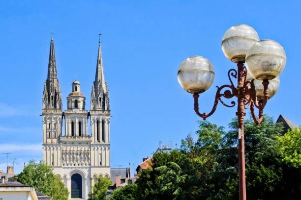 Duplex industriel - Centre ville Parking privé WIFI