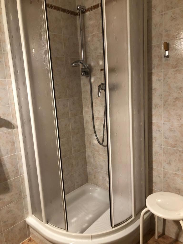 Apartment with Mountain View