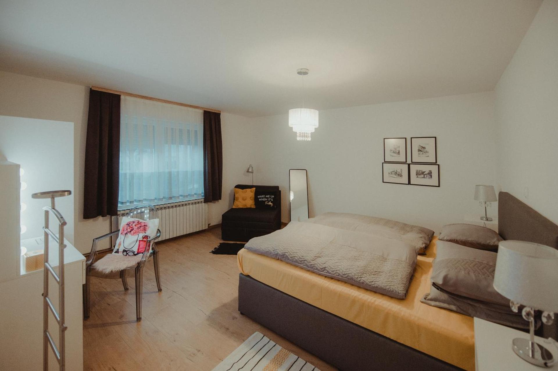 Photo of the whole room