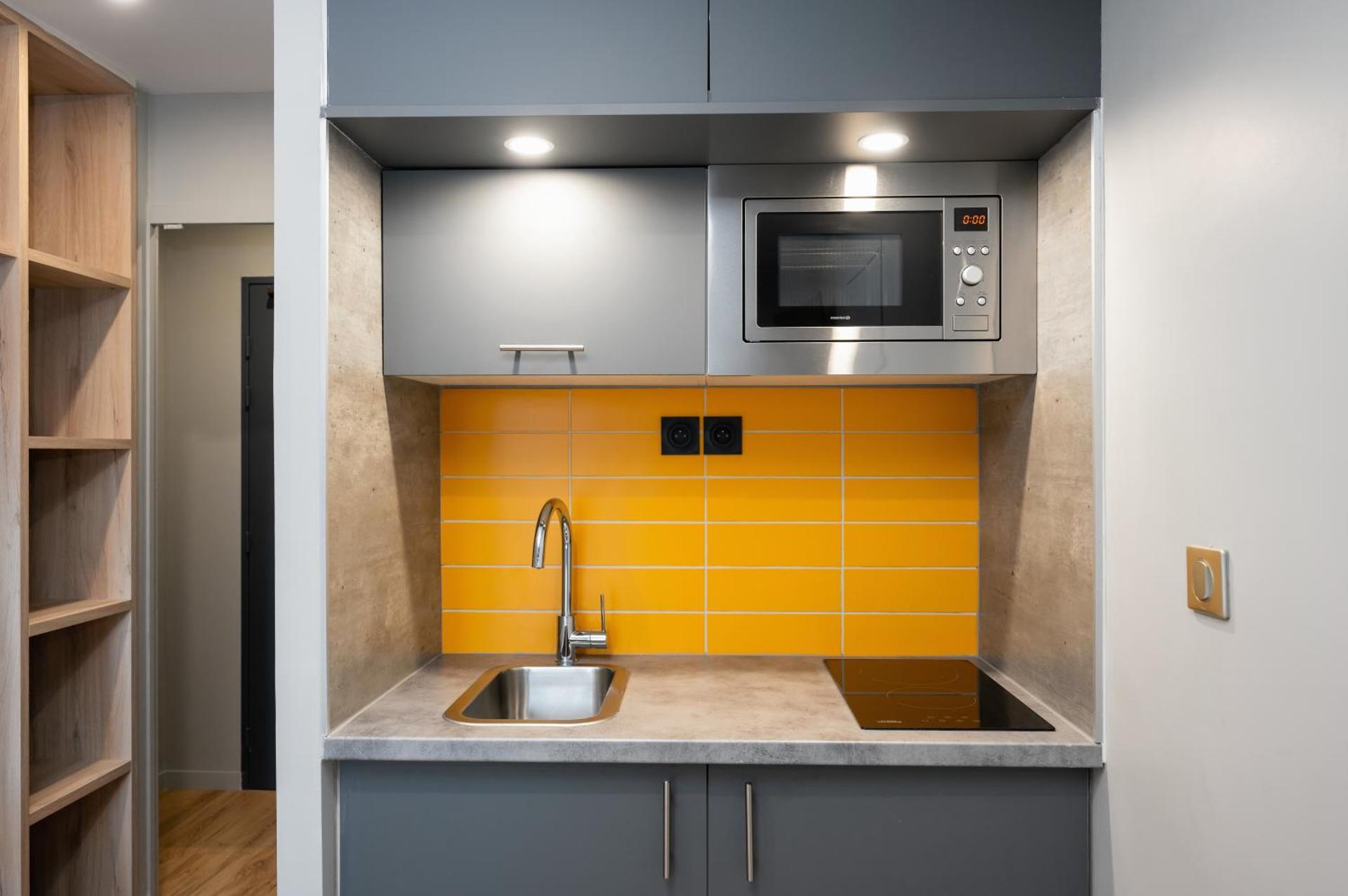 Kitchen or kitchenette