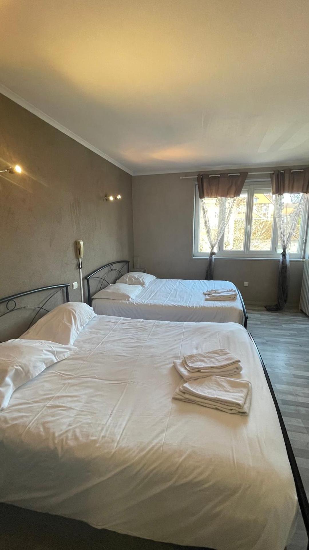 GOOD NIGHT HÔTEL By L'excess