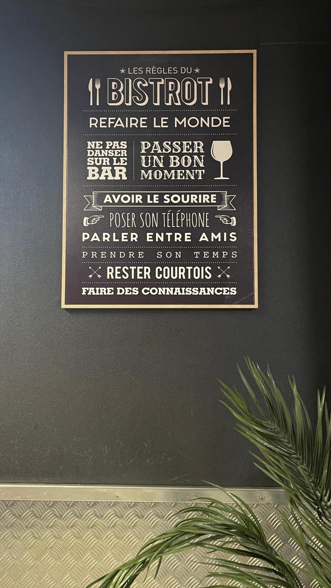 GOOD NIGHT HÔTEL By L'excess