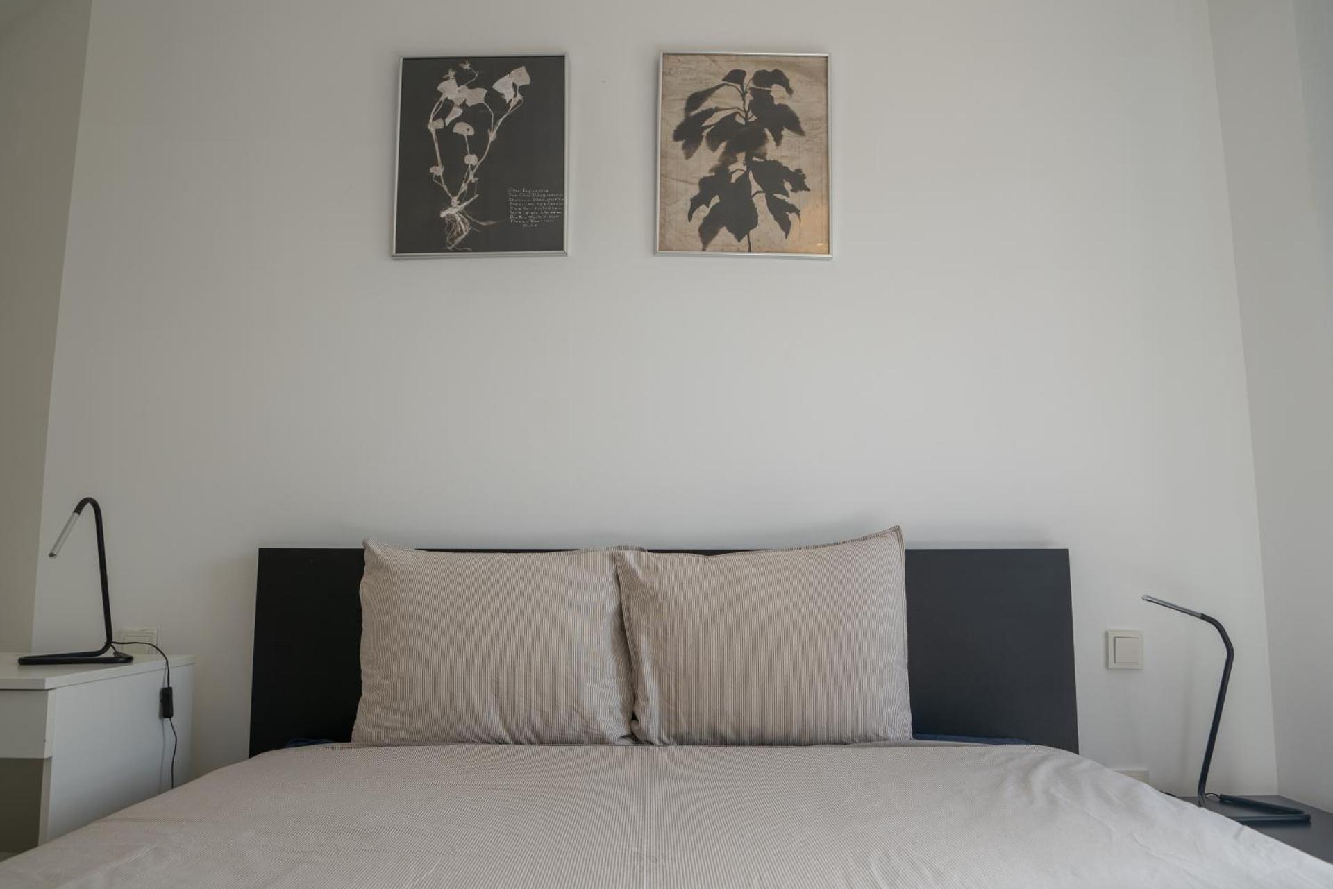 Modern sea view duplex with parking and aircon