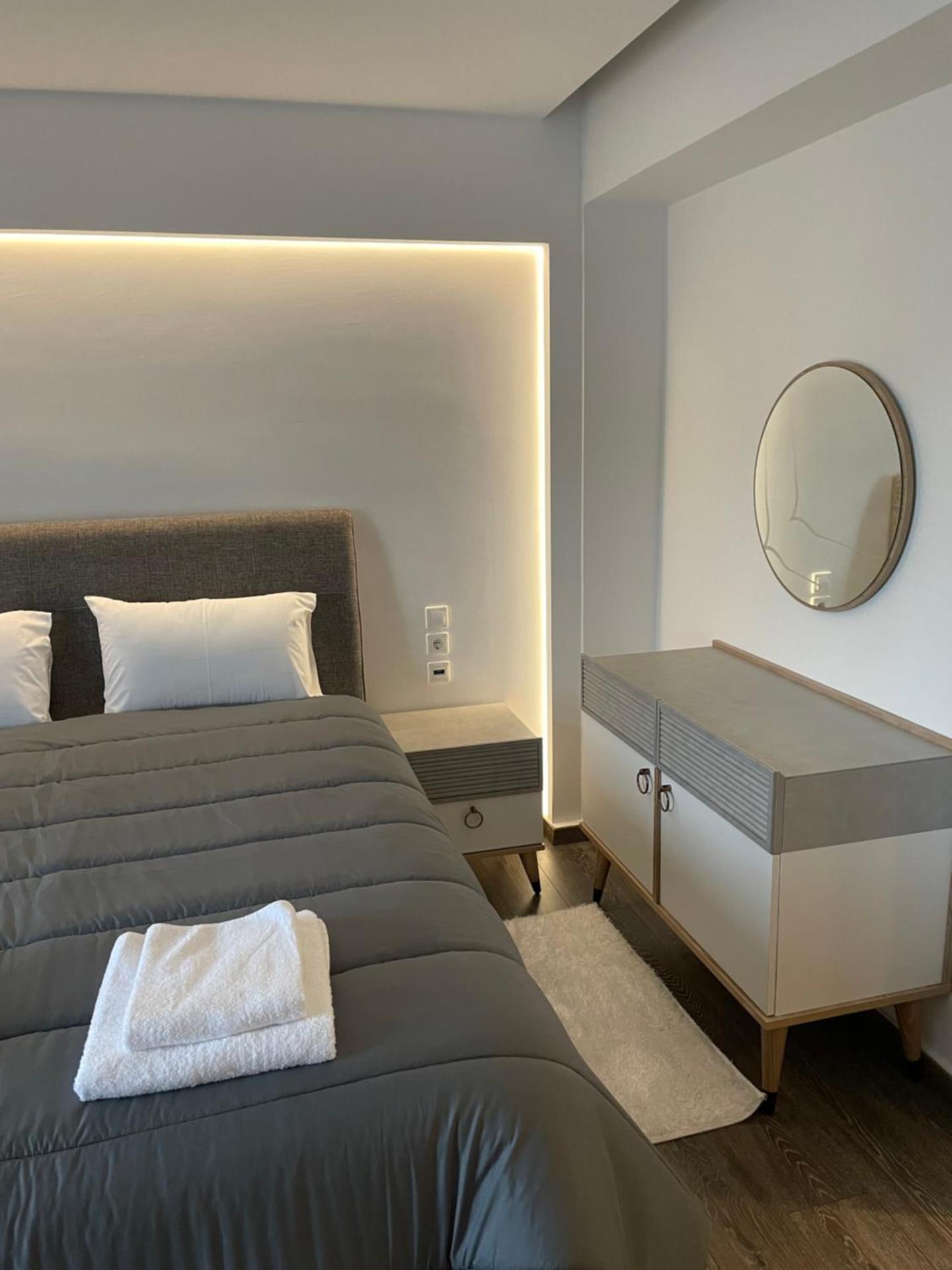 Varvitsiotis Studios