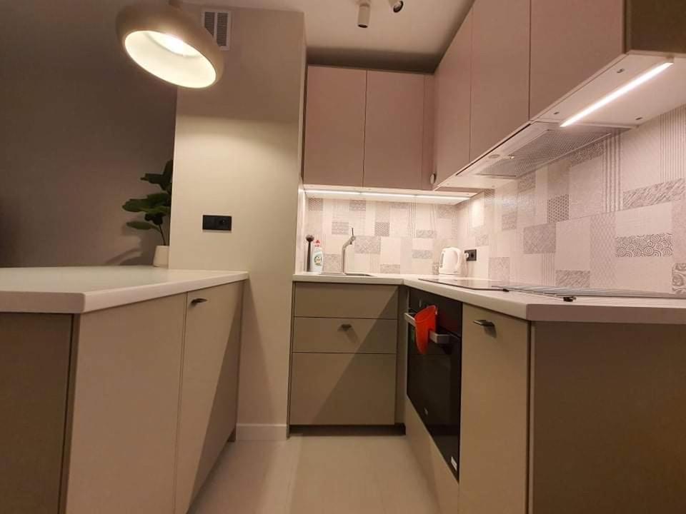 Młociny Metro Apartment 3