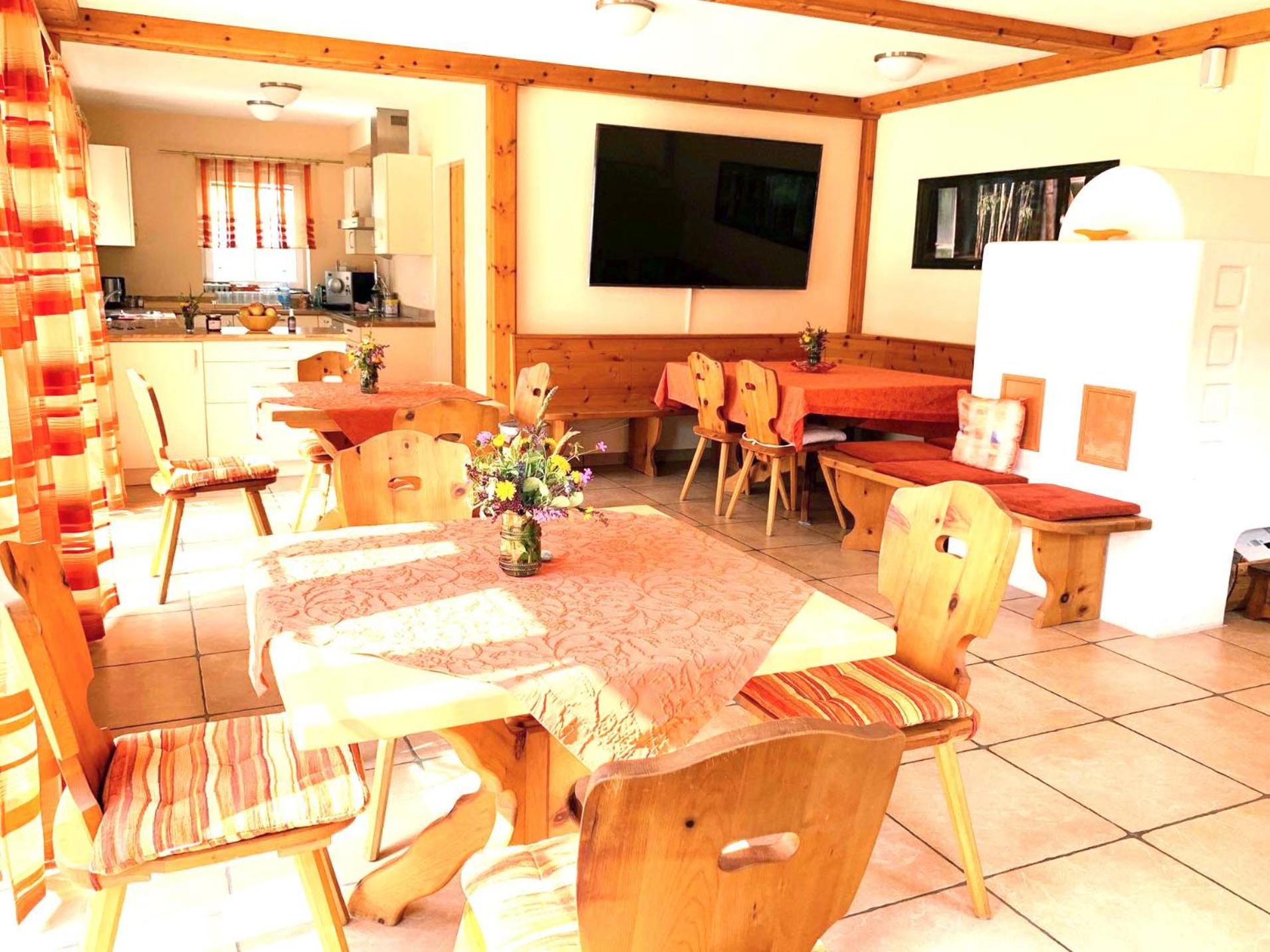 Communal lounge/ TV room