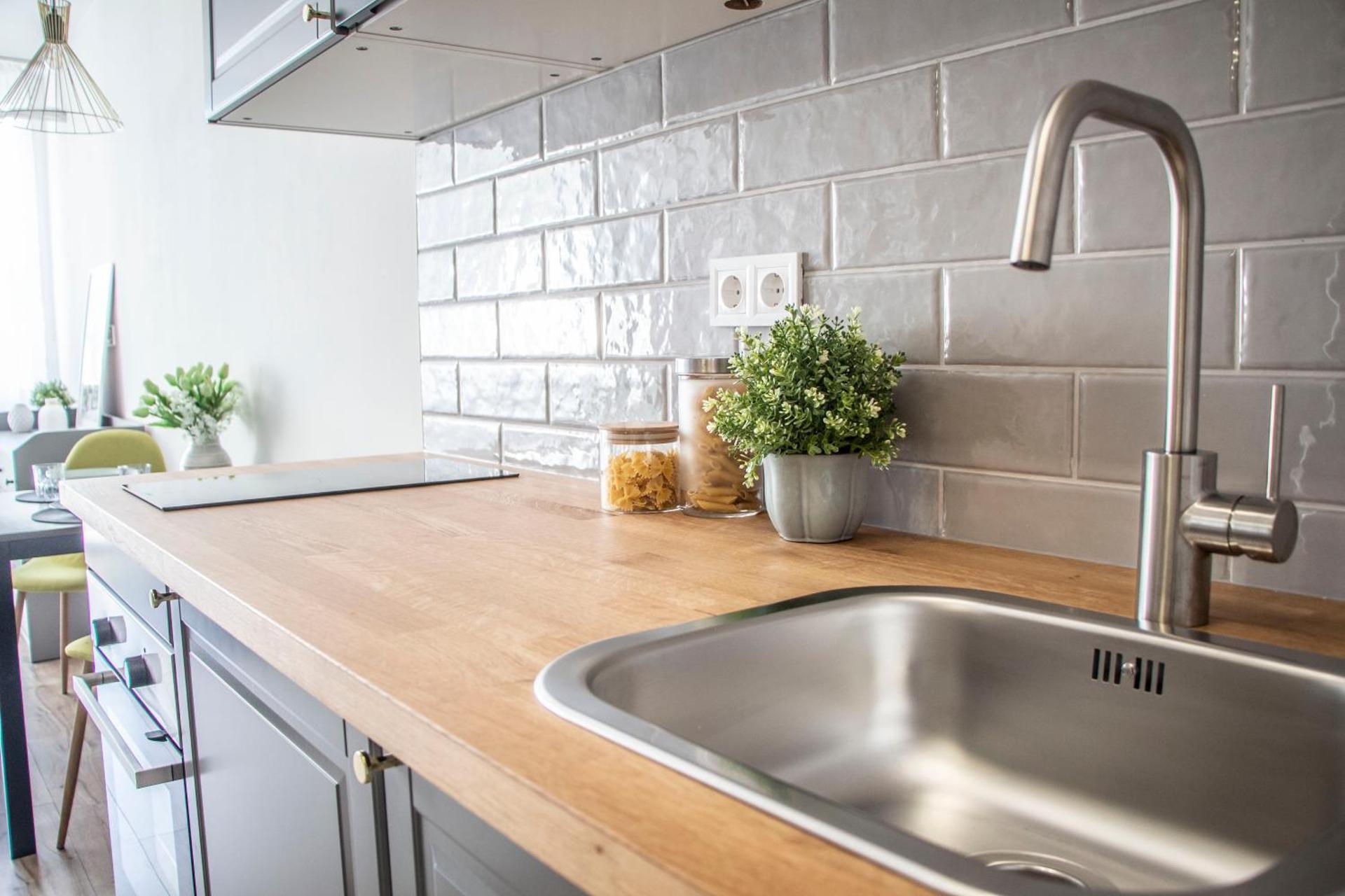 Kitchen or kitchenette