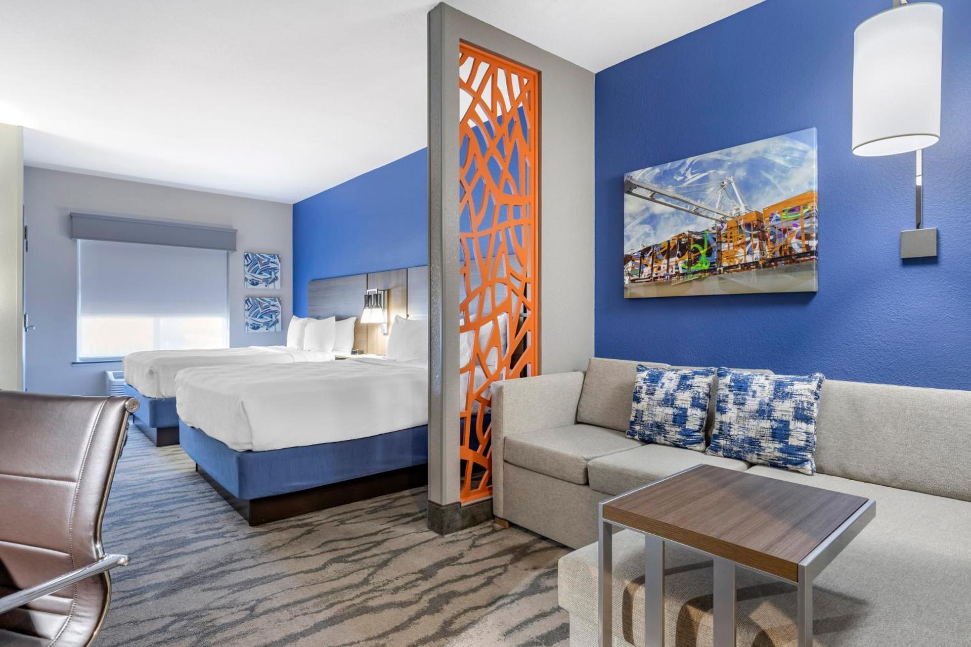 Photo of the whole room