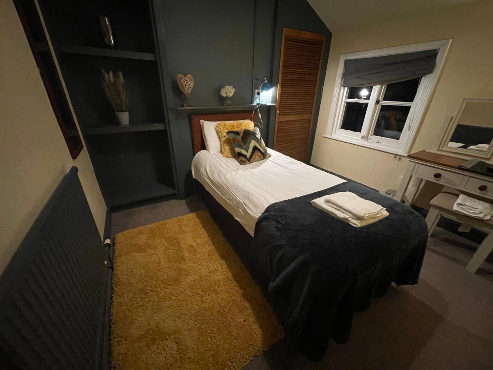 The Coach and Horses Inn