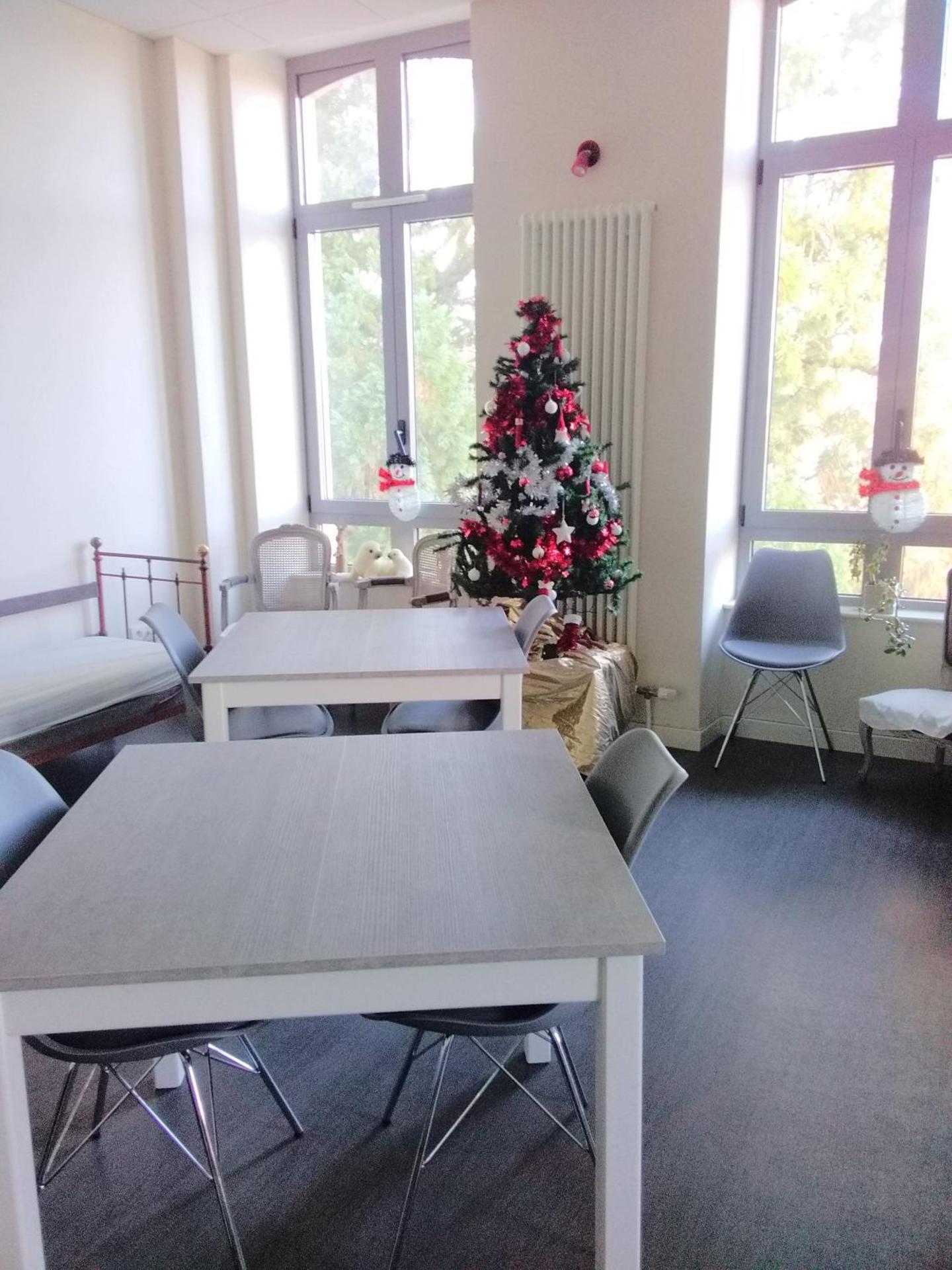 La Maison Des Officiers