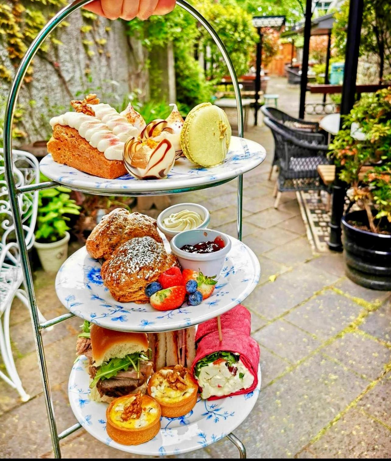 Restaurant/places to eat