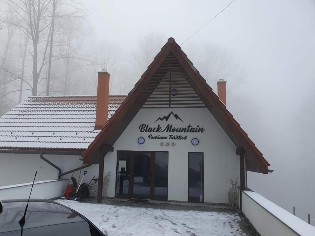 Pensiunea Black Mountain