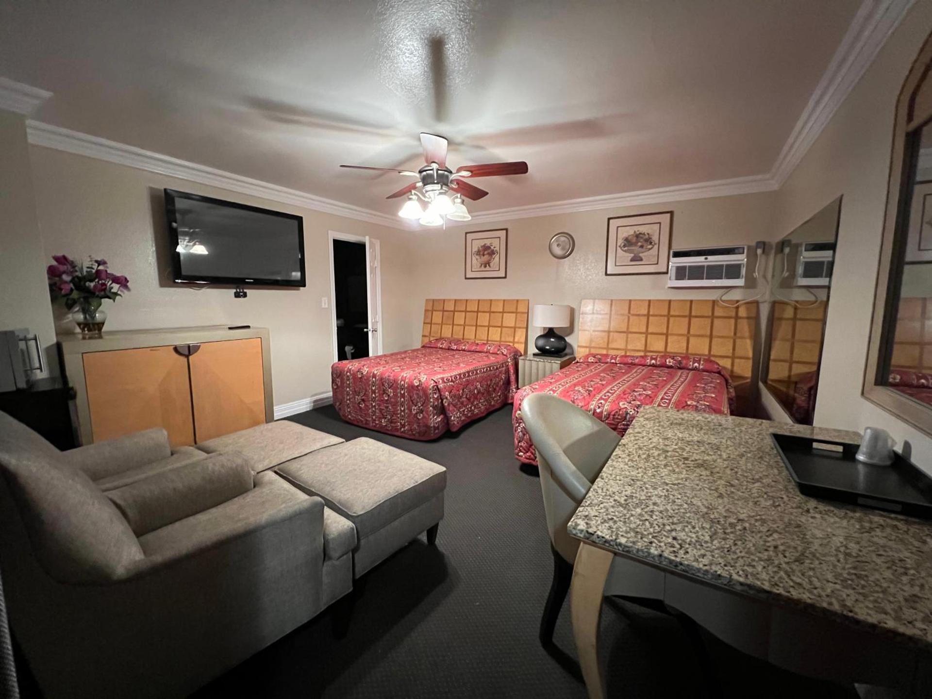 Flamingo Motel Oxnard