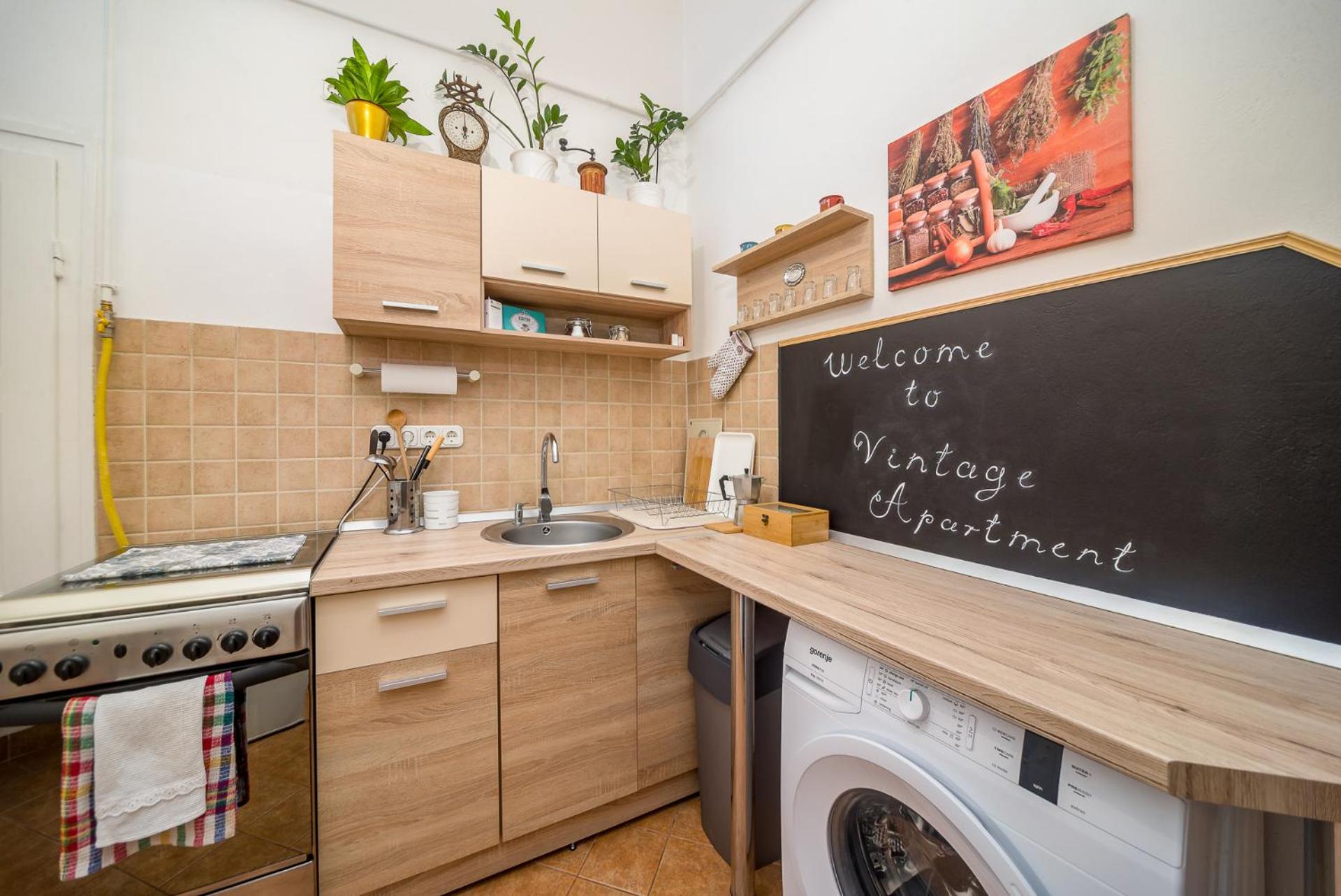 Kitchen or kitchenette