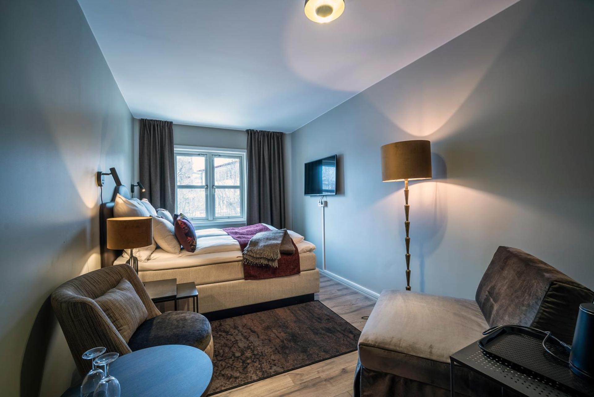 Photo of the whole room