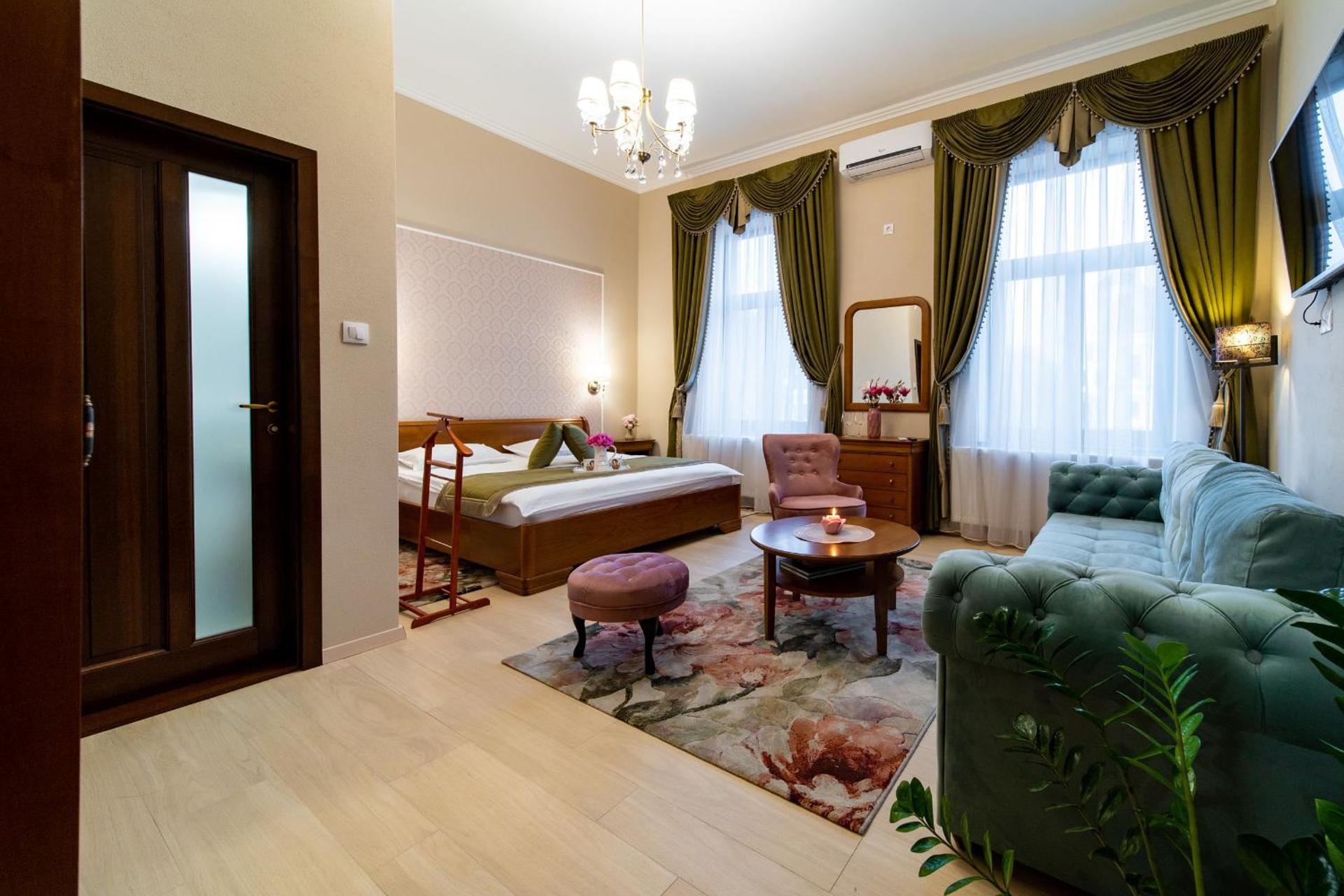 Central Harmony Apartment