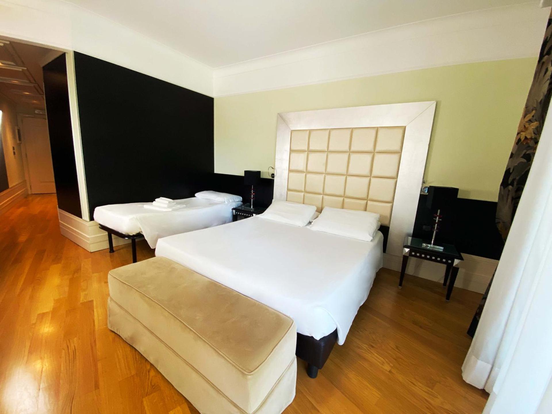 Deluxe Triple Room