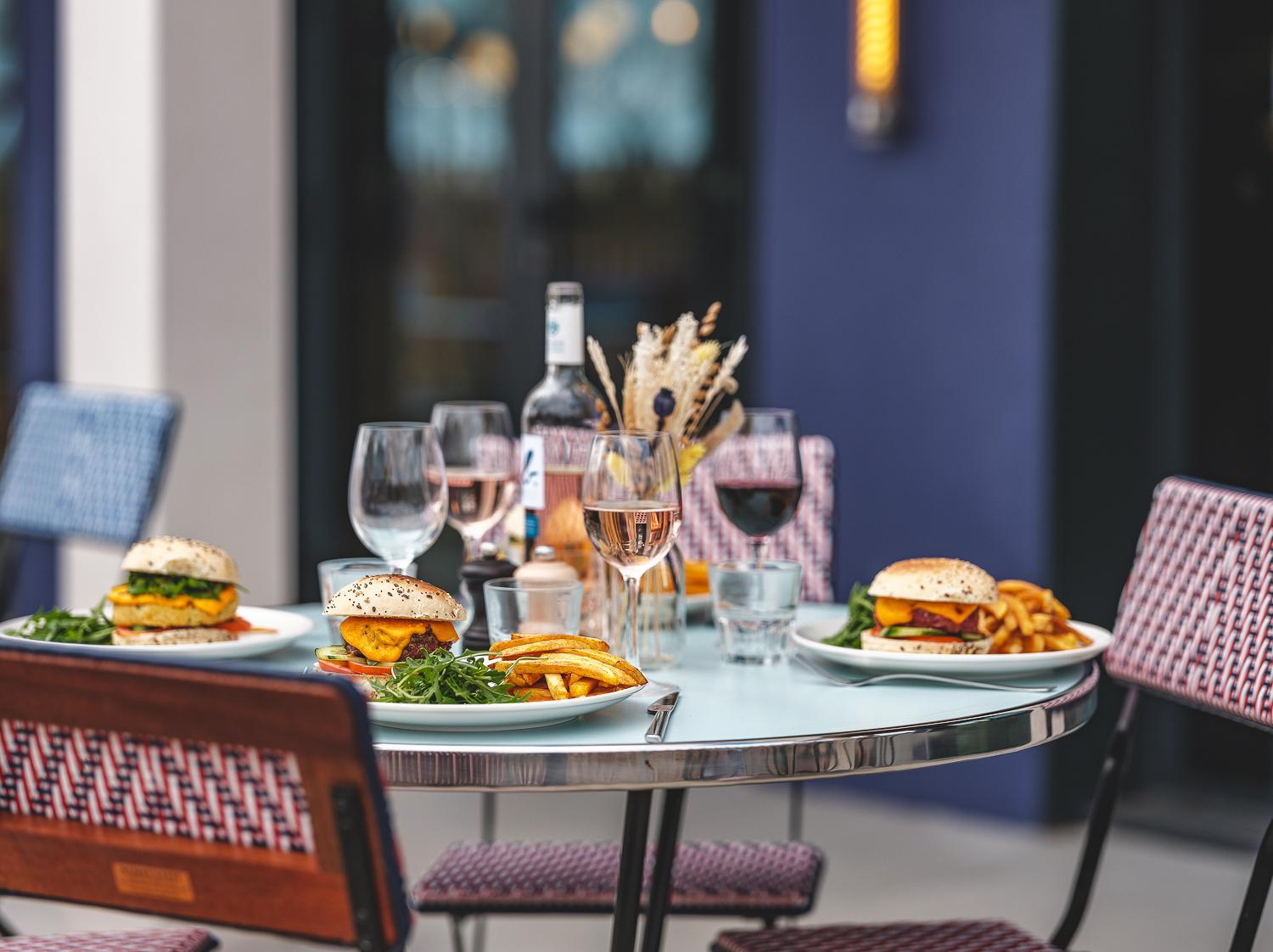 Restaurant/places to eat