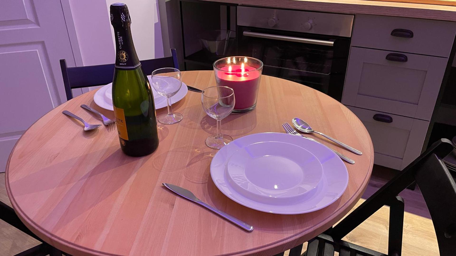 Mille et une nuit, appartement classé 3 étoiles en RDC avec exterieur et parking