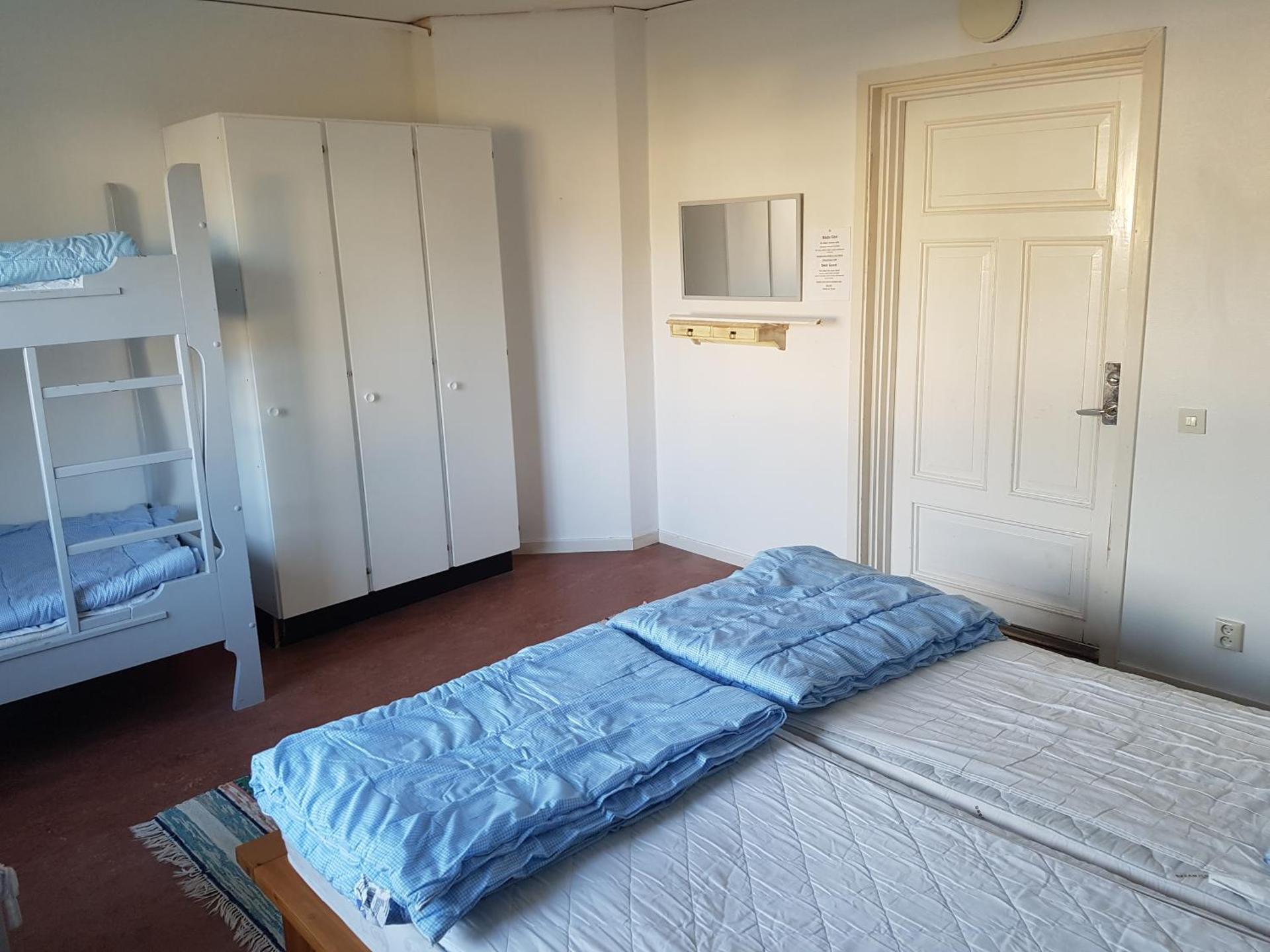 Quadruple Room with Private Bathroom