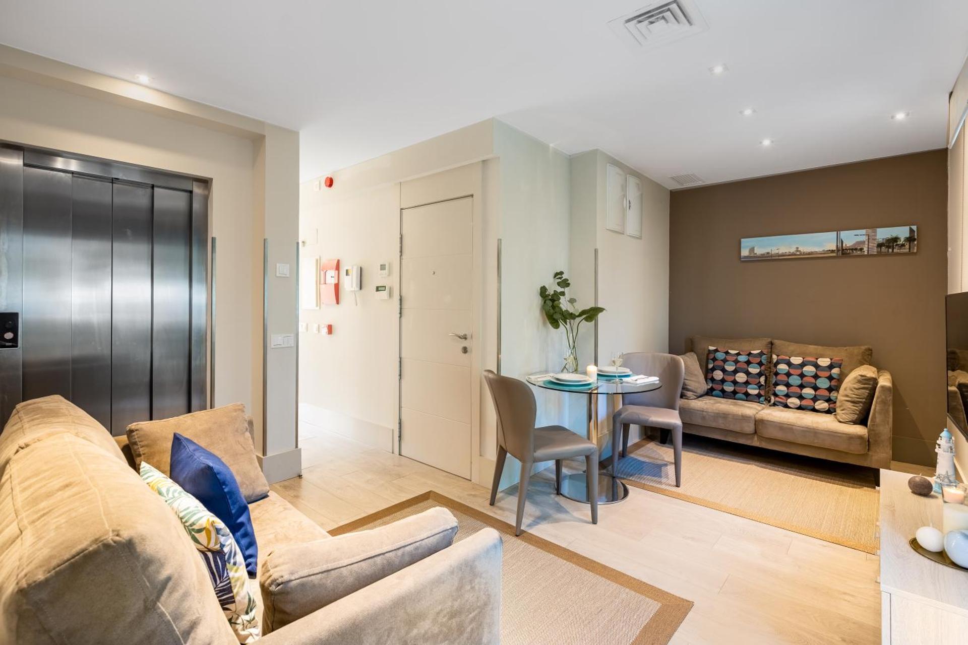 Kronos on the beach Suite 2