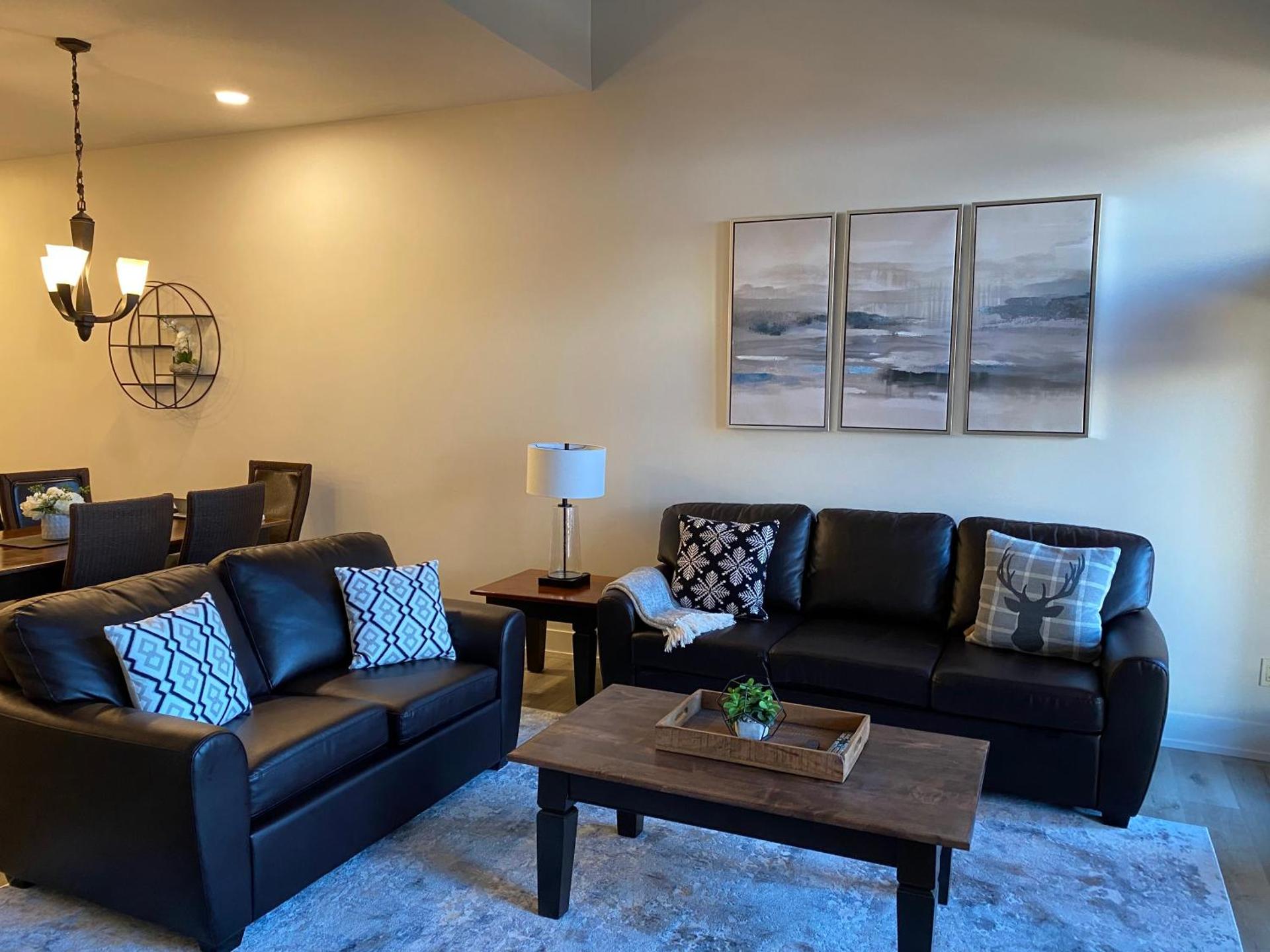 Spectacular Penthouse With Amazing Views, Indoor Pool and Hot tub