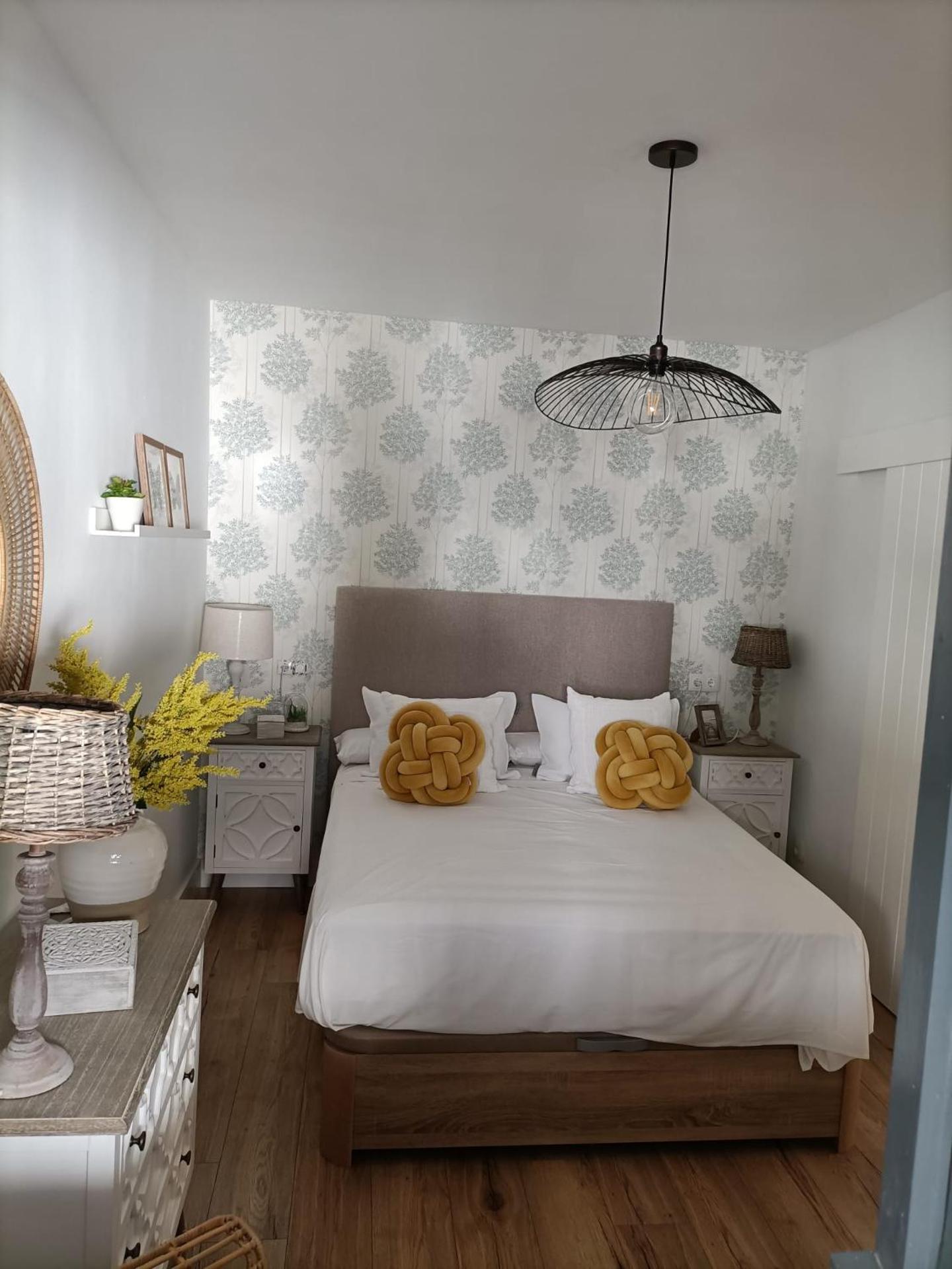 NEW APARTMENT IN TRADITIONAL BUILDING OF THE XVI CENTURY