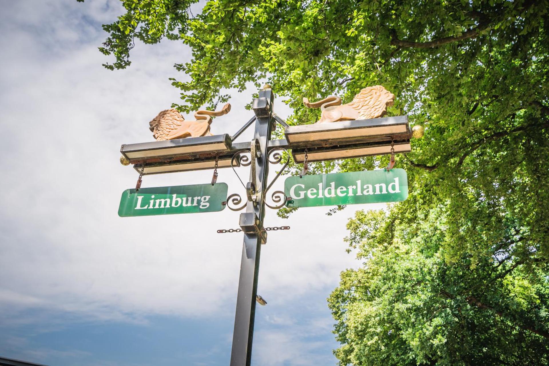 Logo/Certificate/Sign