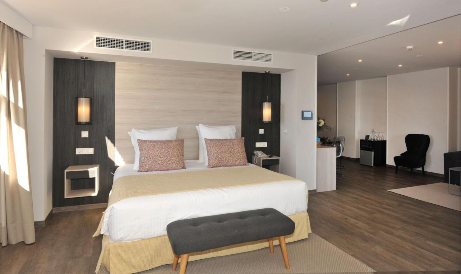 Hotel Salobreña Suites