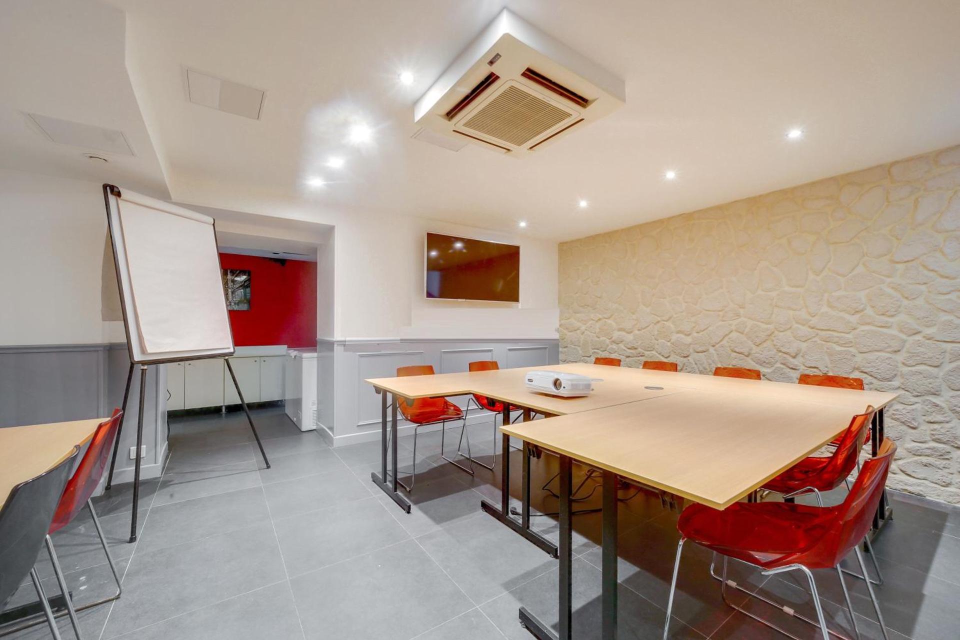 Meeting/conference room