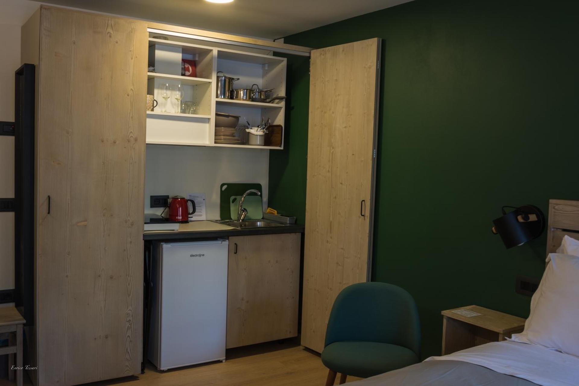 Kitchen or kitchenette